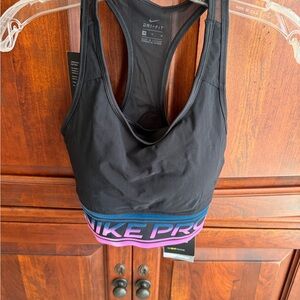 NWT Nike Women's Black Sports Bra